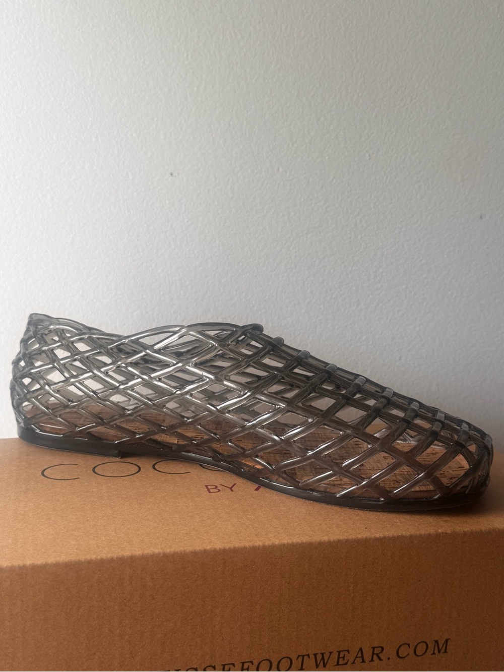 New In Box Woven Jelly Flat (Black)